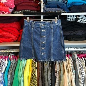 Vintage Levi’s blue jean skirt size 26